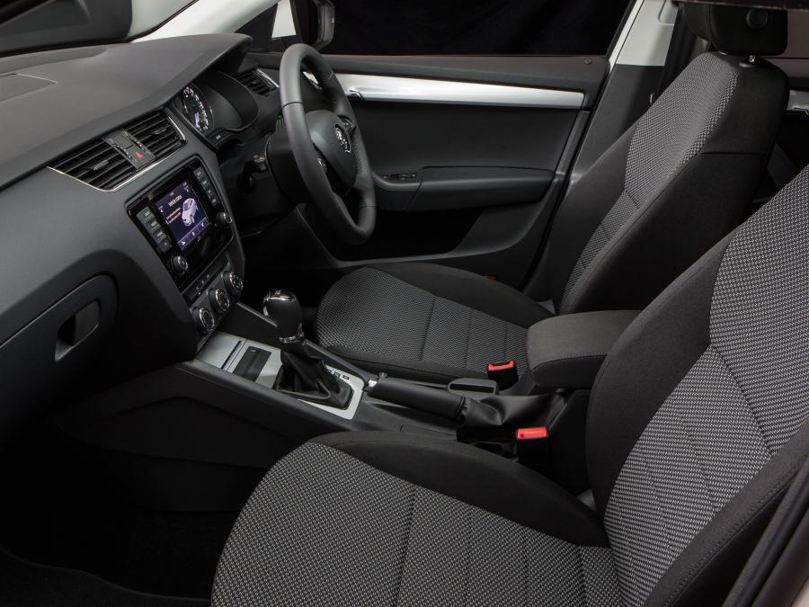  Skoda Octavia 2013 года  (AU) (фото 7 из 16)